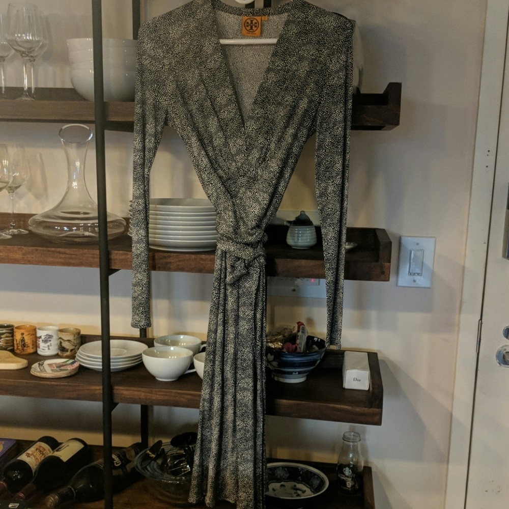 Tory burch classic wrap dress